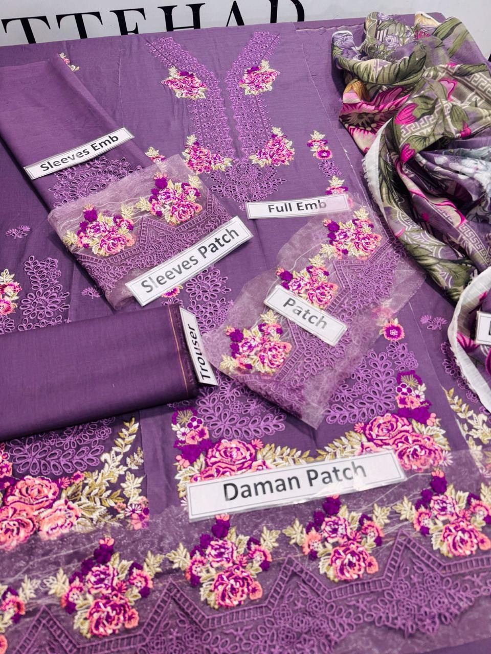 3 Pcs women's Unstitched suit