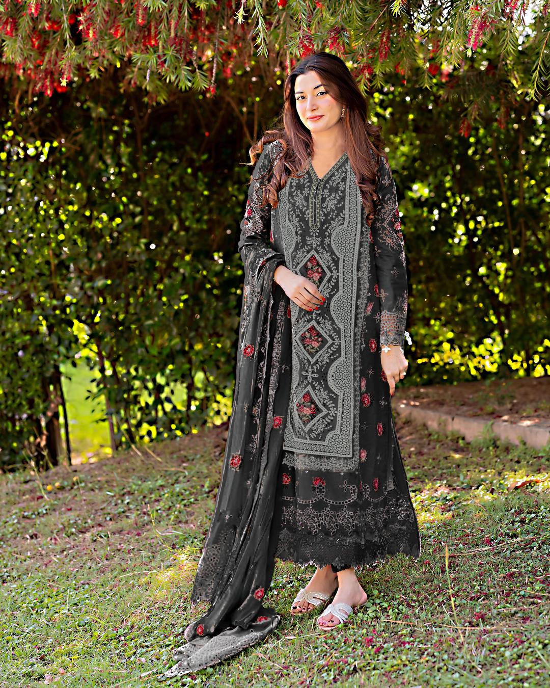 3 Pcs Woman's Unstitched suits